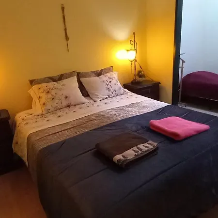 Bom - Private For Pilgrims Hostel *